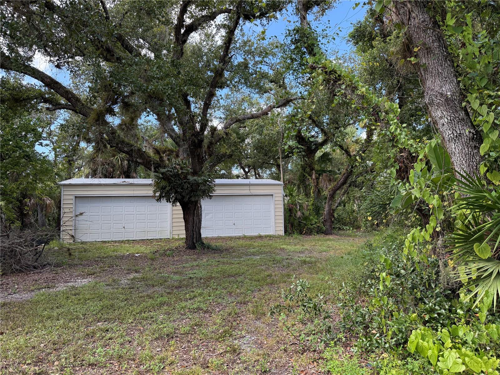 ACREAGE & UNREC - Land