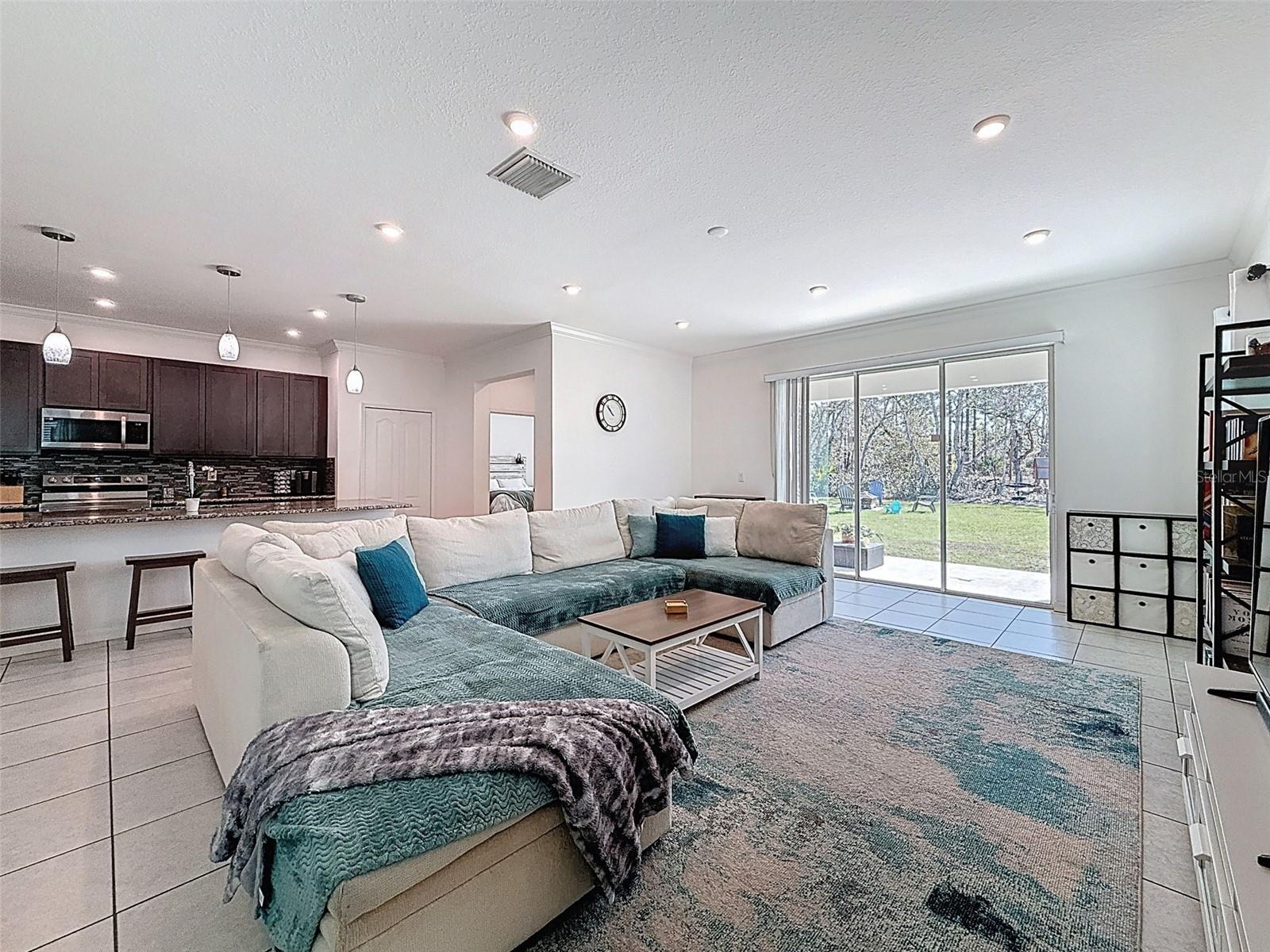 ROYAL HIGHLANDS - Residential