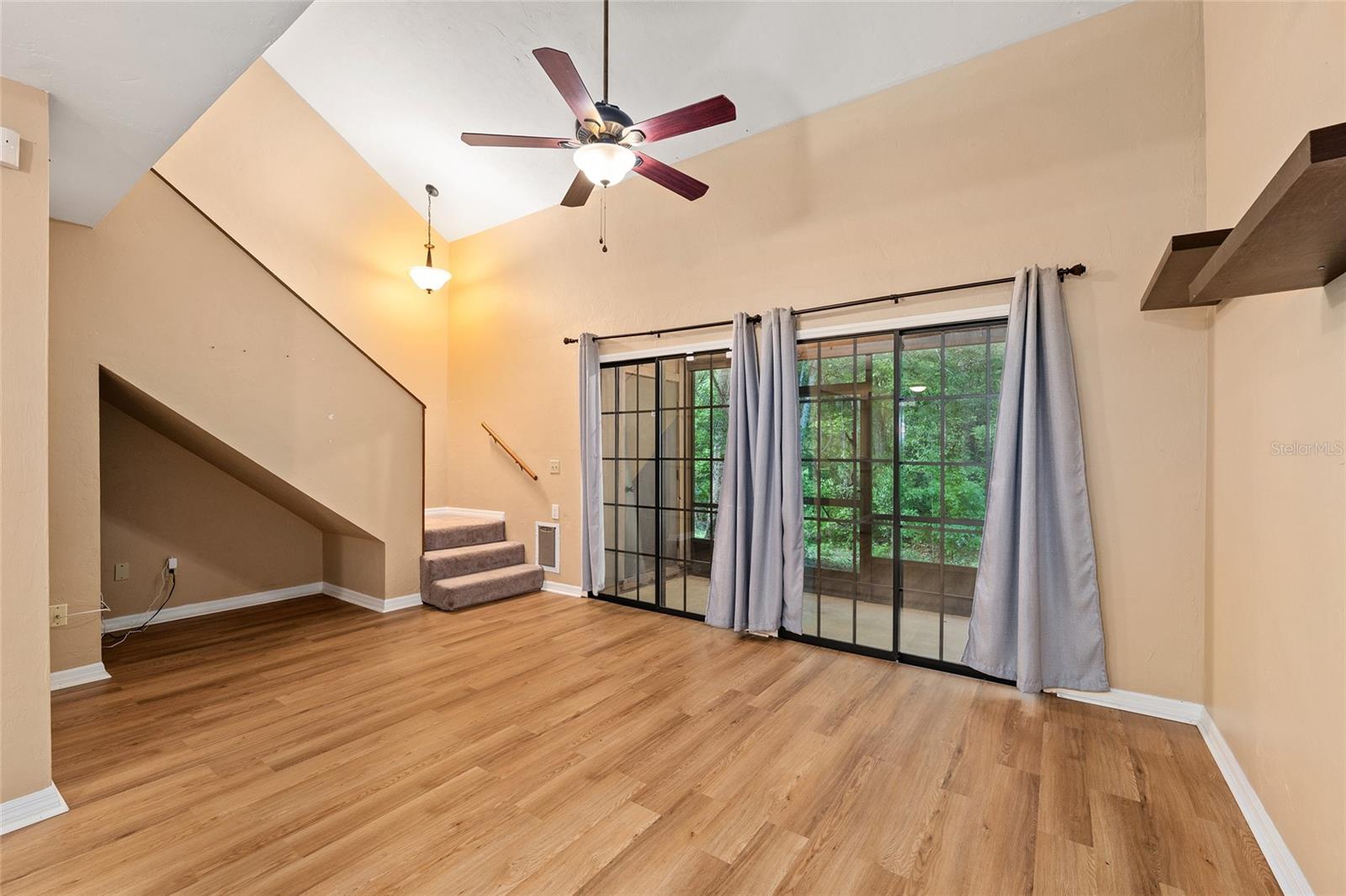 ROCKWOOD VILLAS - Residential