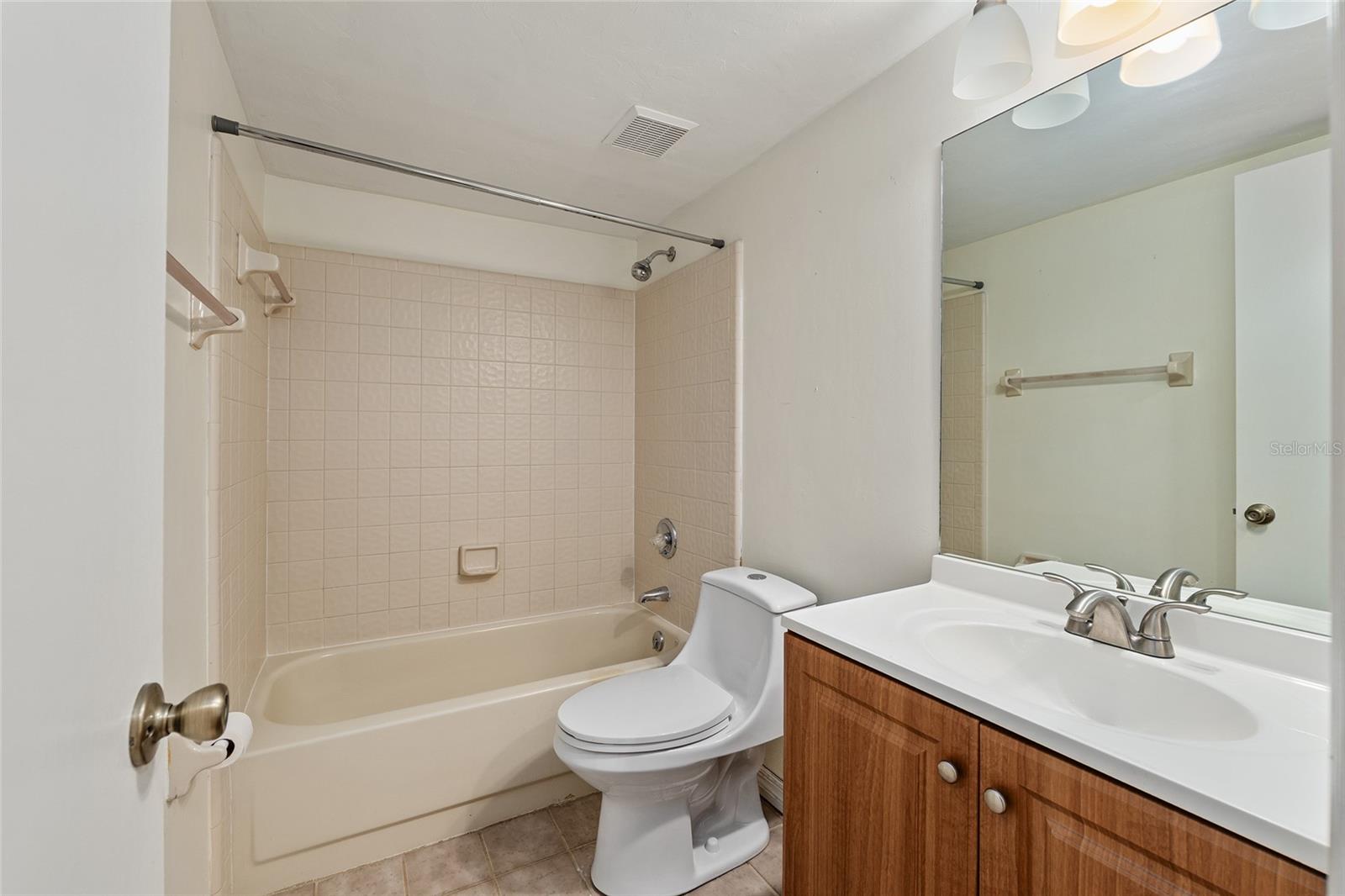 ROCKWOOD VILLAS - Residential