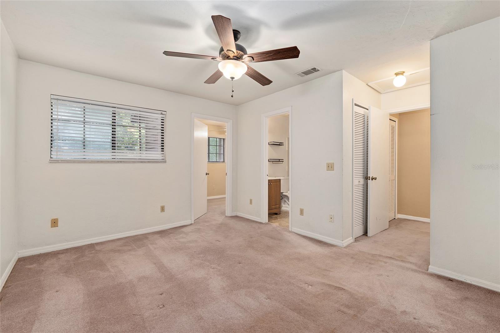 ROCKWOOD VILLAS - Residential
