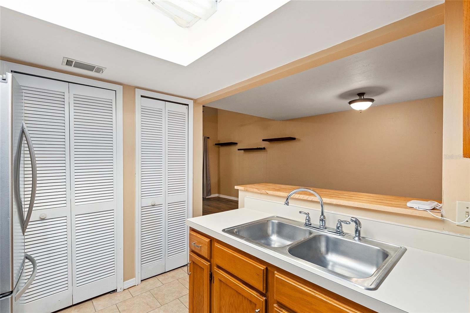 ROCKWOOD VILLAS - Residential
