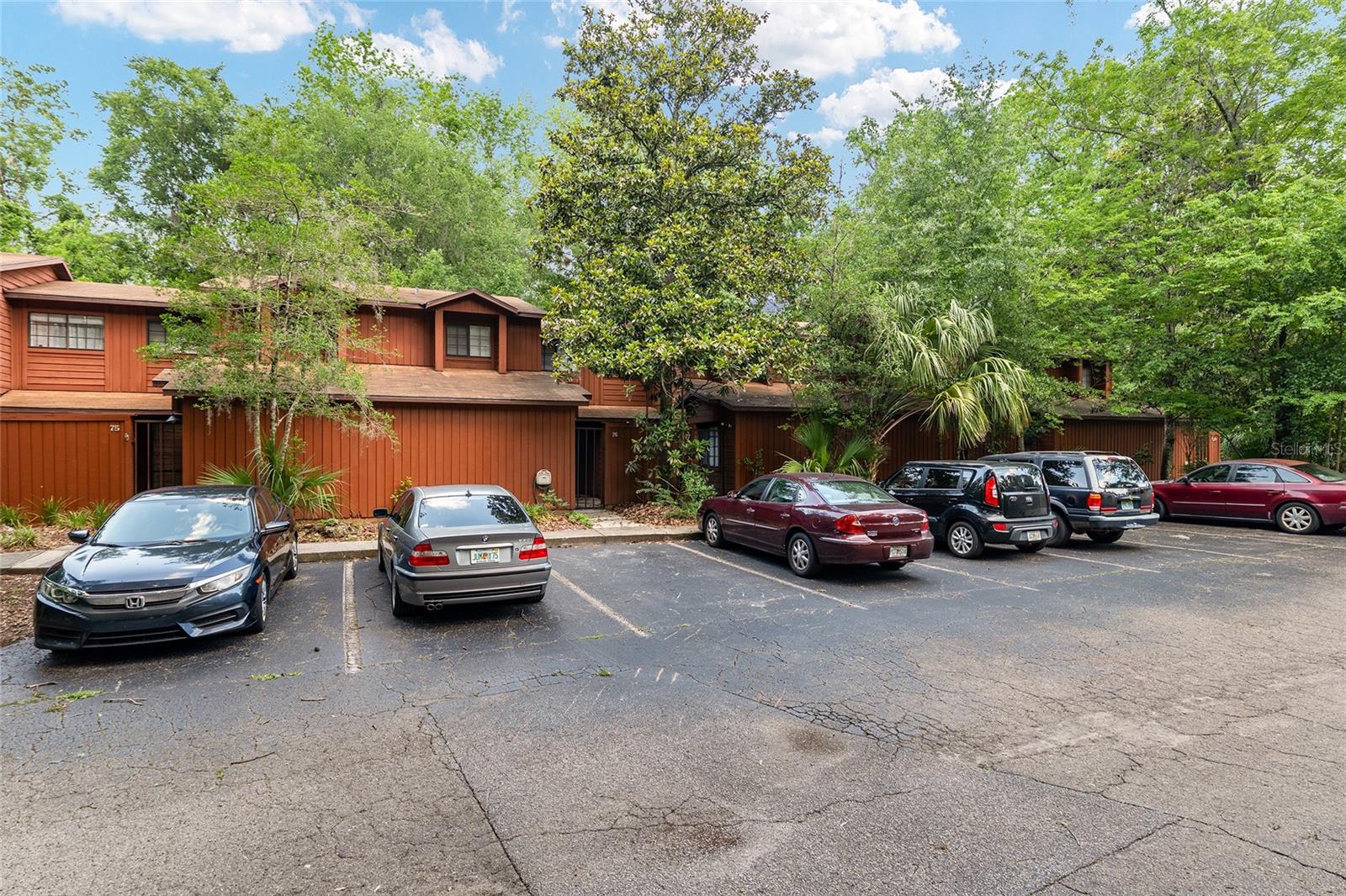 ROCKWOOD VILLAS - Residential