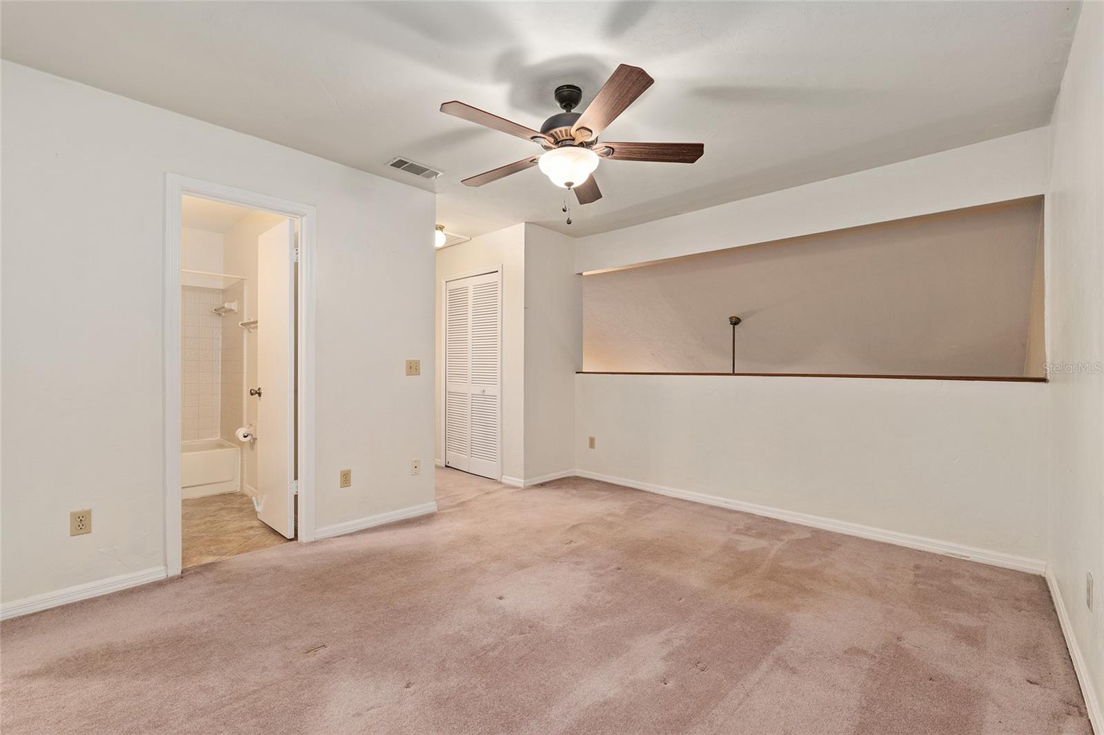 ROCKWOOD VILLAS - Residential