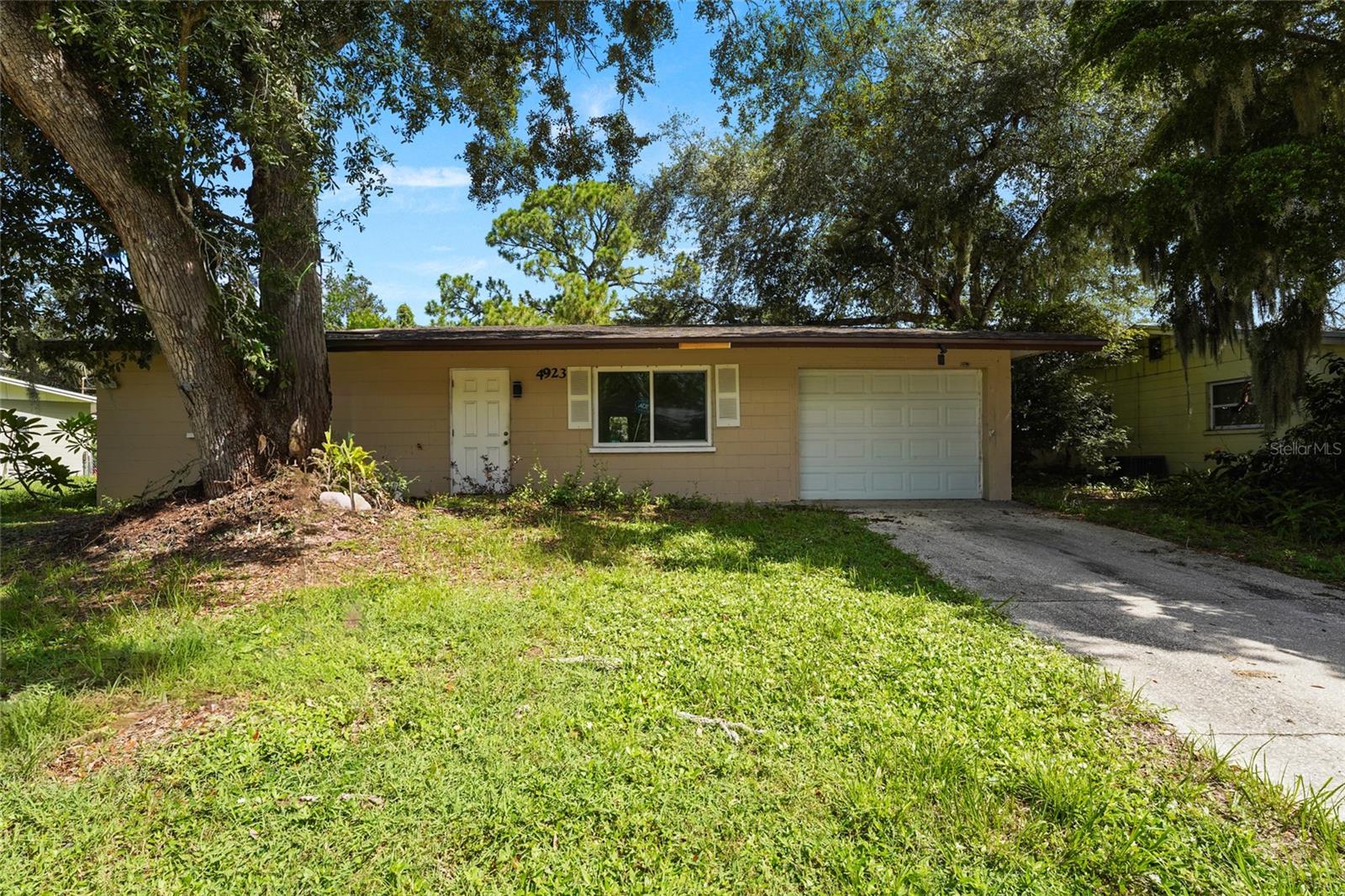 4923 BROOKMEADE DRIVE, SARASOTA, FL, 34232 4 4923 BROOKMEADE DRIVE