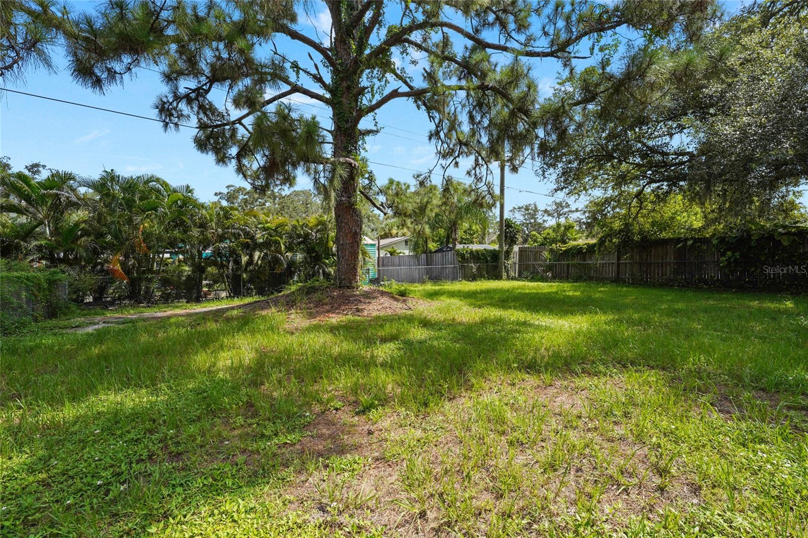 4923 BROOKMEADE DRIVE, SARASOTA, FL, 34232 3 4923 BROOKMEADE DRIVE
