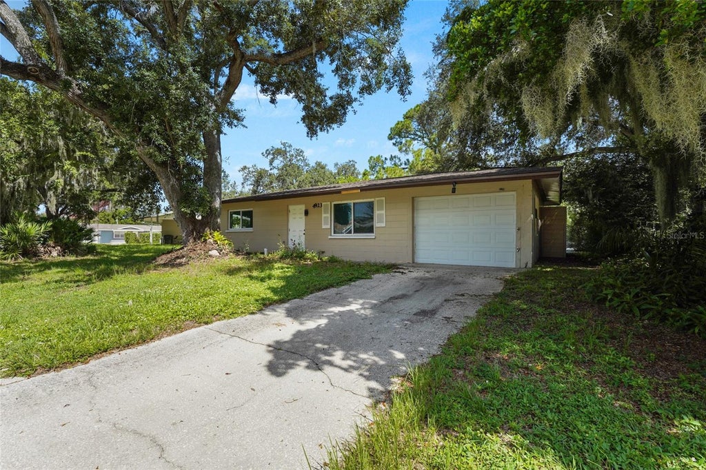 Photo of 4923 Brookmeade Drive, Sarasota, FL 34232 (MLS # A4702860)
