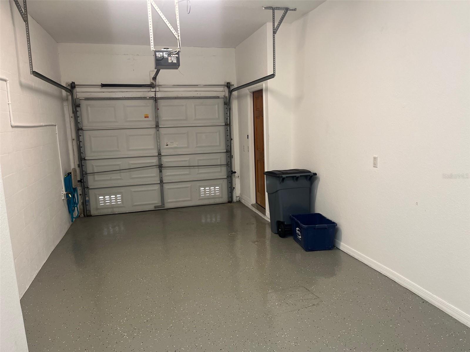 MIRABELLA TWNHMS SUB - Residential Lease