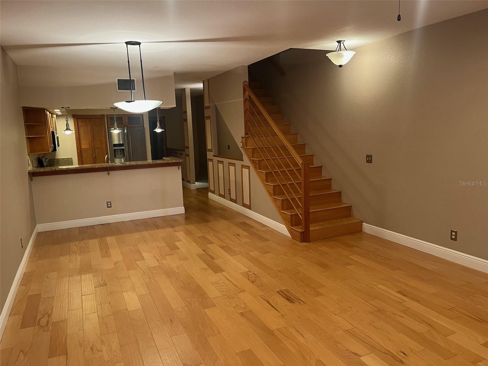 MIRABELLA TWNHMS SUB - Residential Lease