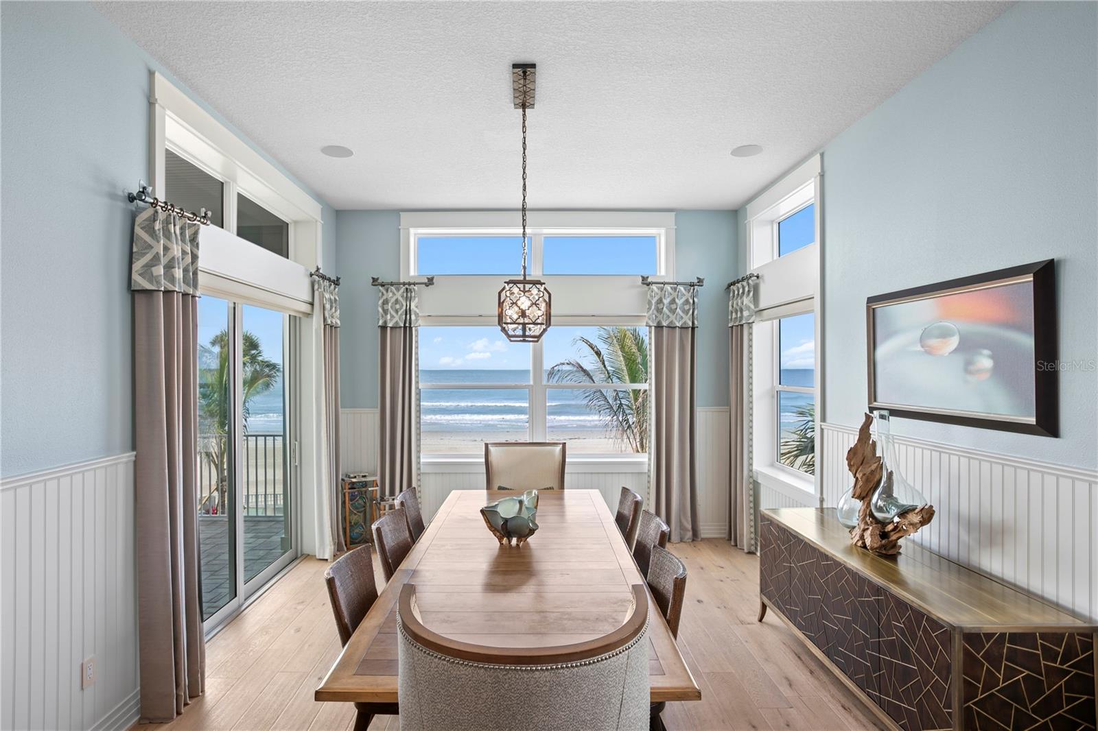 LONE PALM BEACH 1ST ADD - Residential