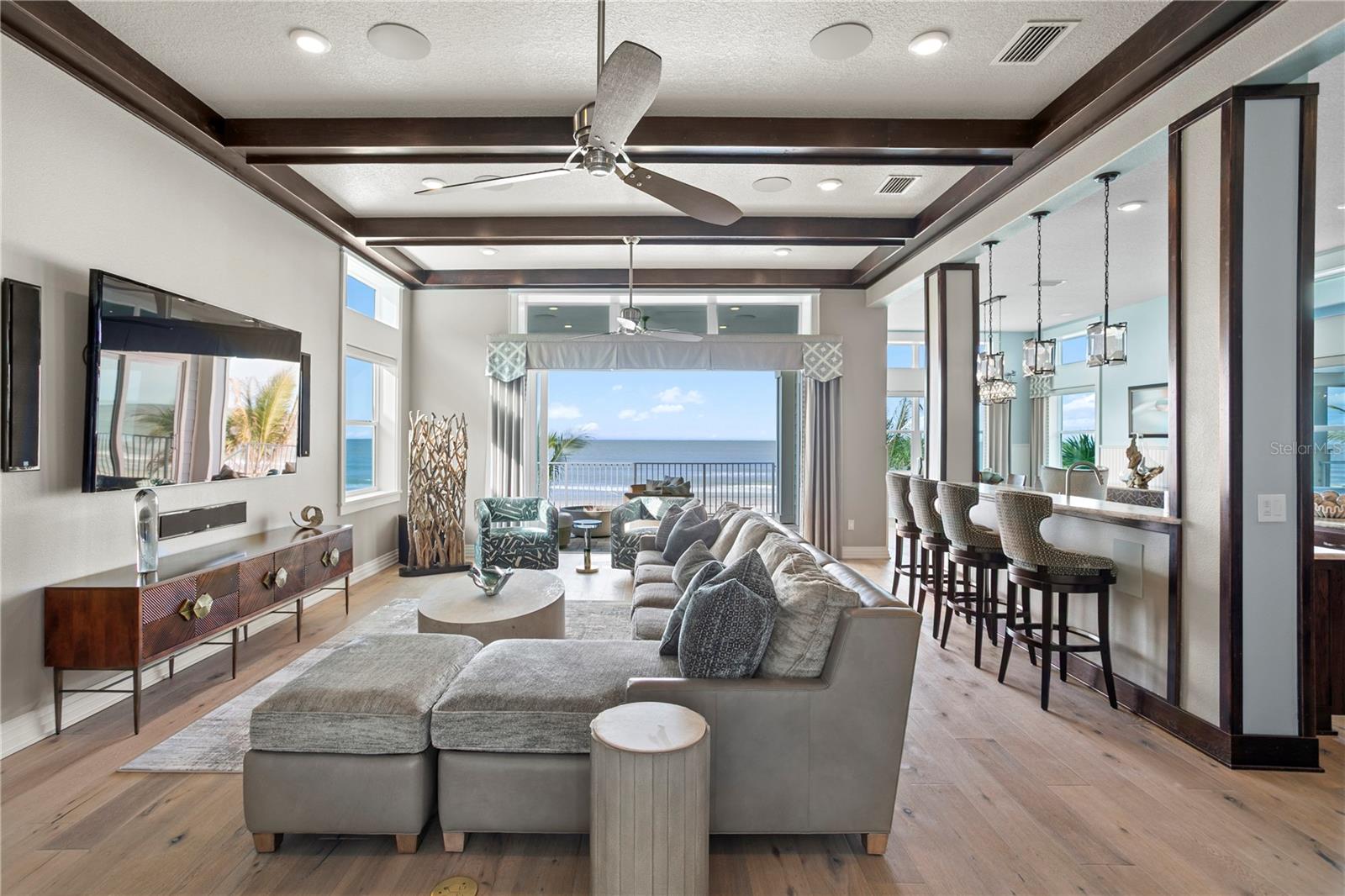 LONE PALM BEACH 1ST ADD - Residential