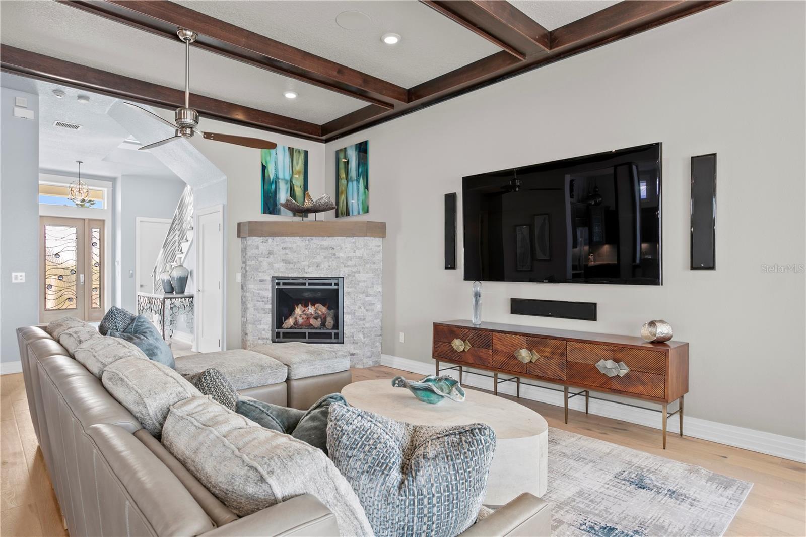 LONE PALM BEACH 1ST ADD - Residential