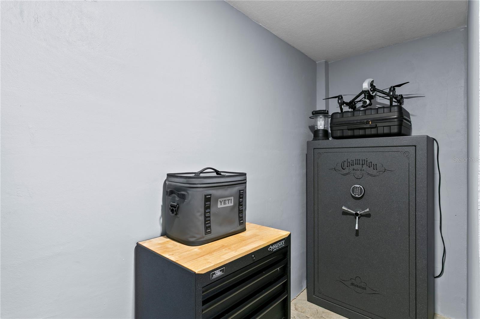 LONE PALM BEACH 1ST ADD - Residential