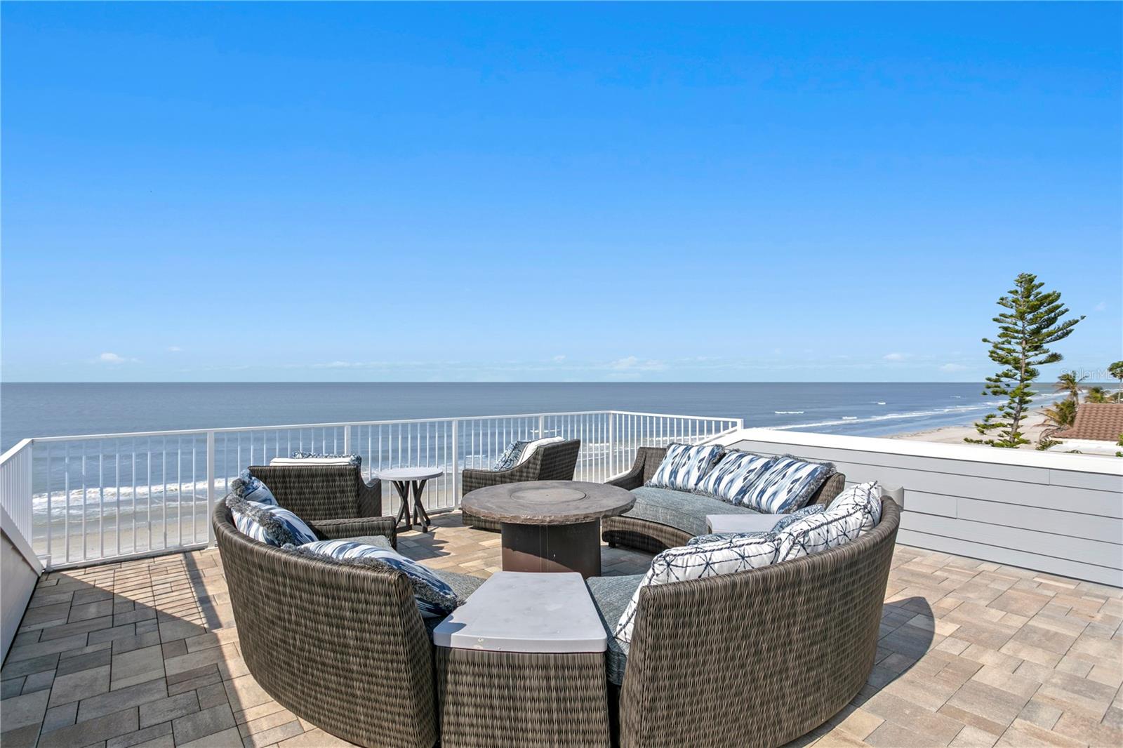 LONE PALM BEACH 1ST ADD - Residential