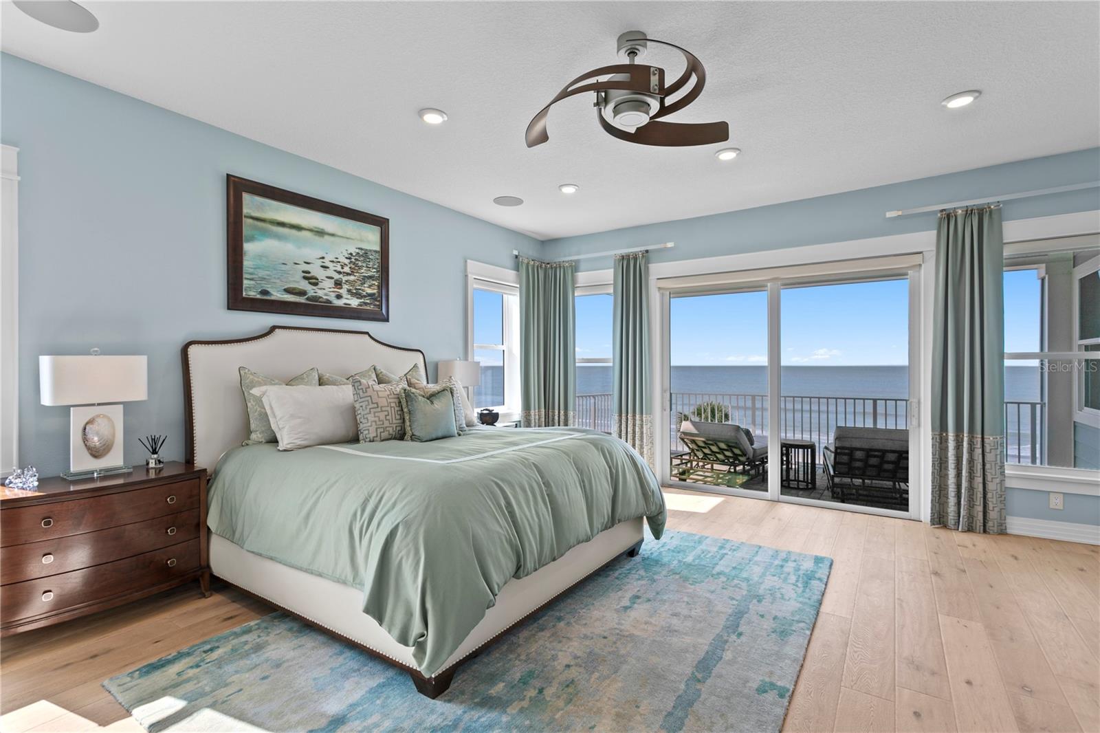 LONE PALM BEACH 1ST ADD - Residential