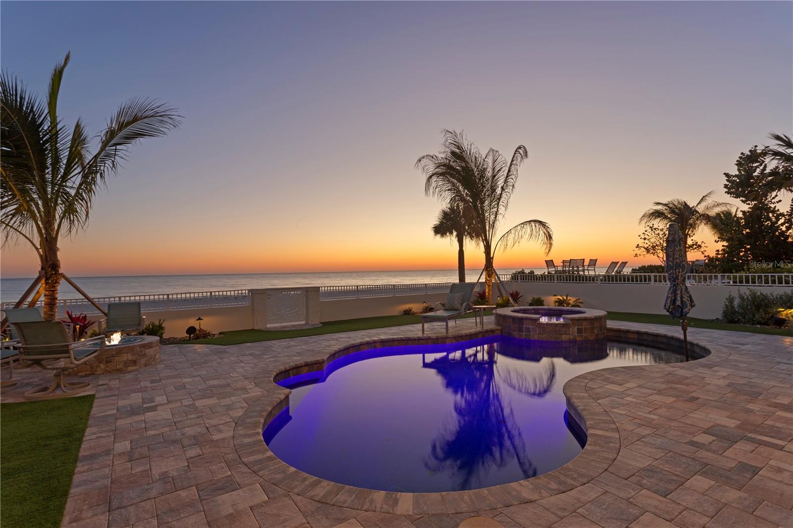 LONE PALM BEACH 1ST ADD - Residential