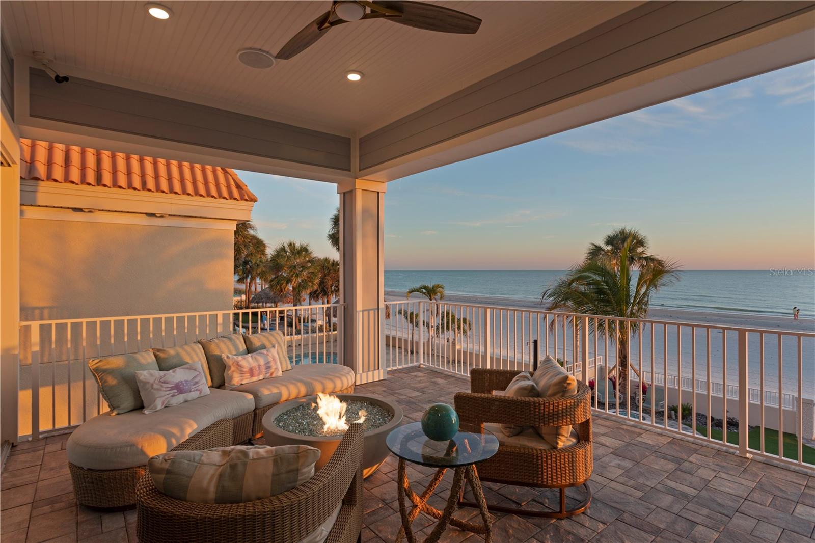 LONE PALM BEACH 1ST ADD - Residential