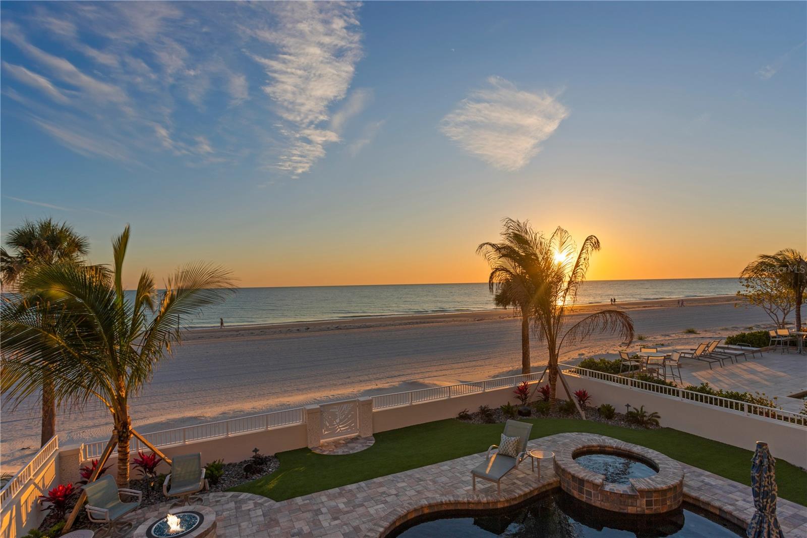 LONE PALM BEACH 1ST ADD - Residential