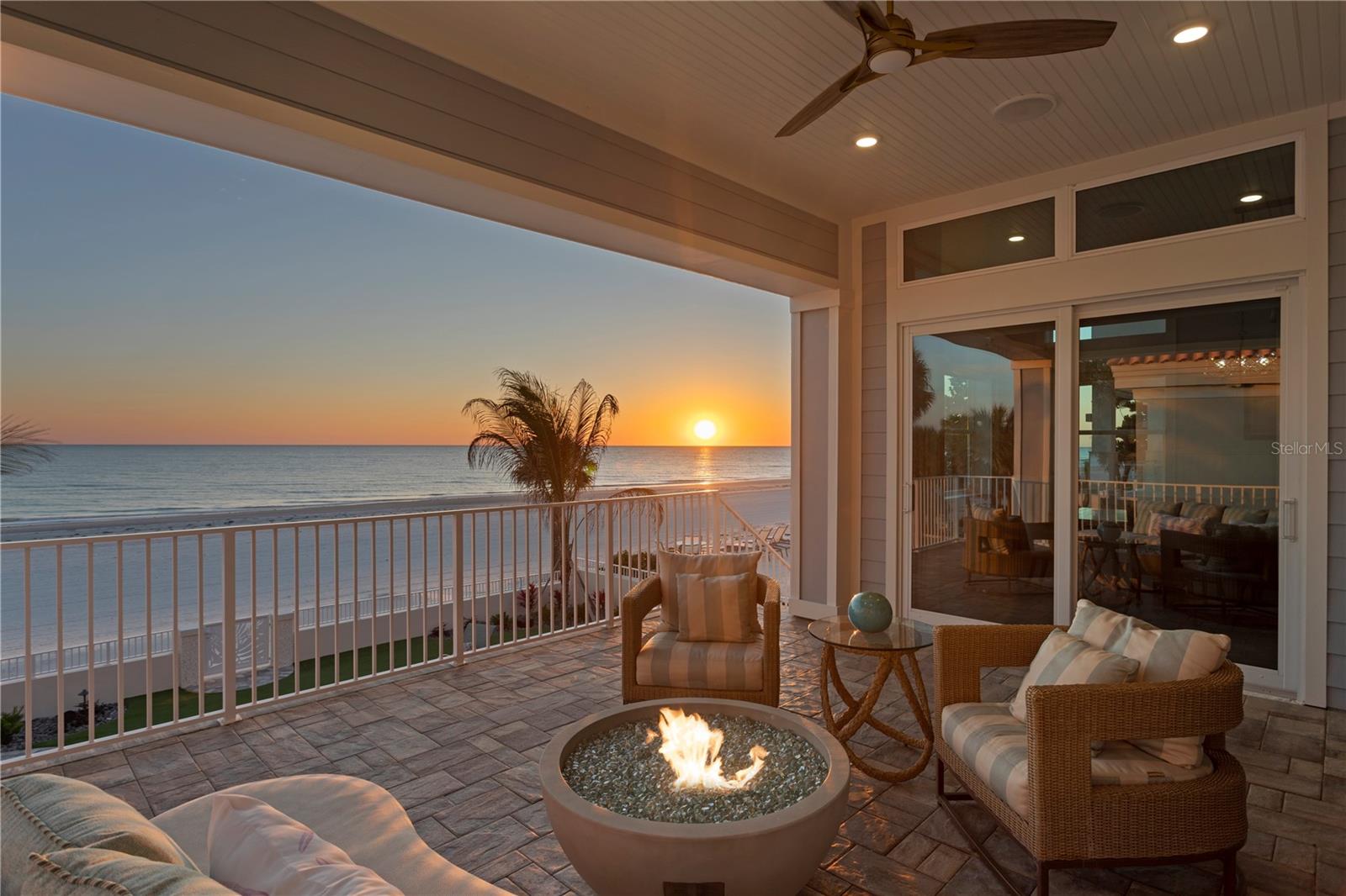 LONE PALM BEACH 1ST ADD - Residential