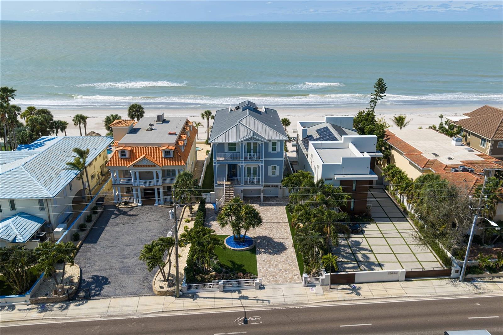 LONE PALM BEACH 1ST ADD - Residential