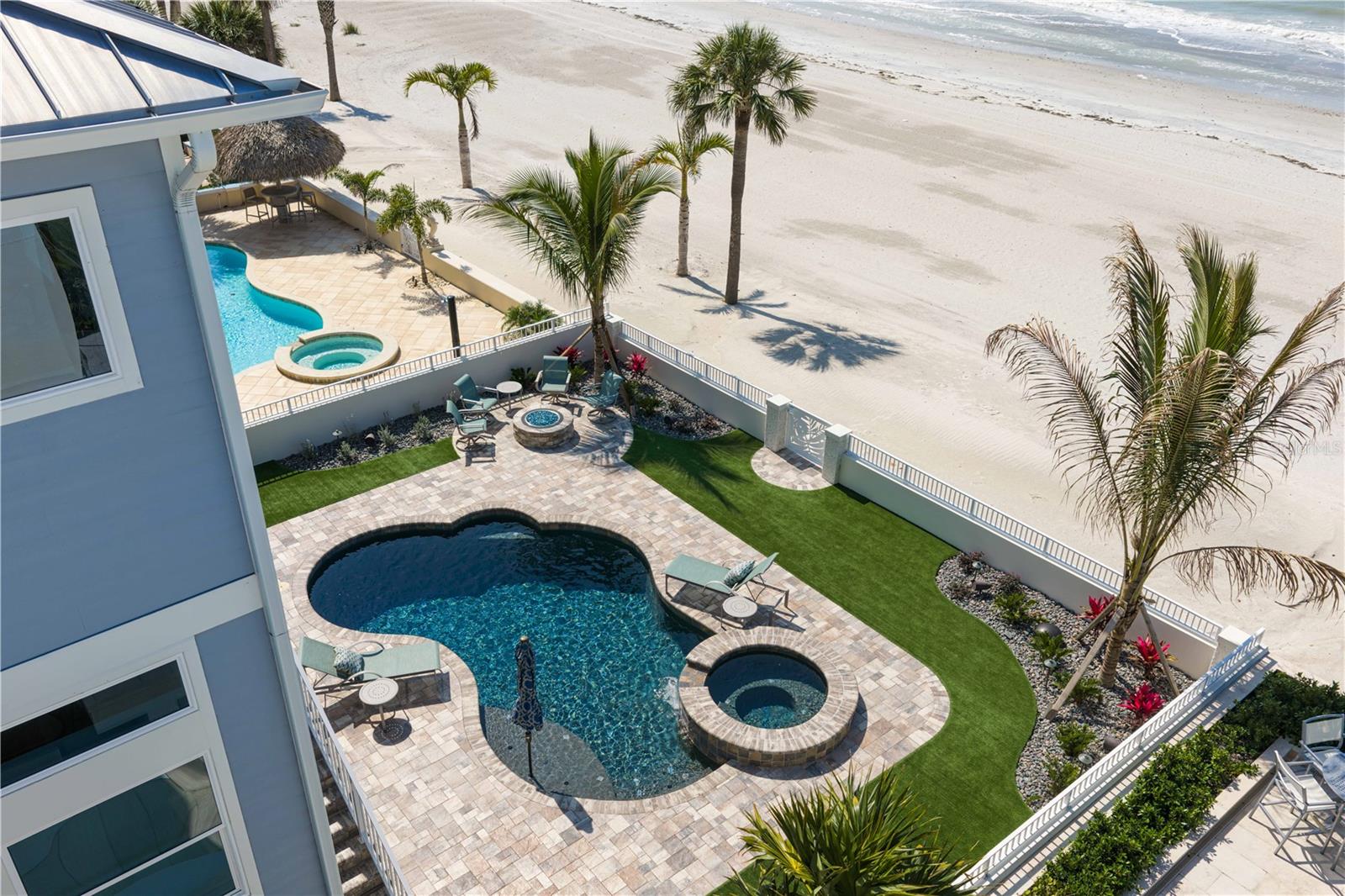 LONE PALM BEACH 1ST ADD - Residential