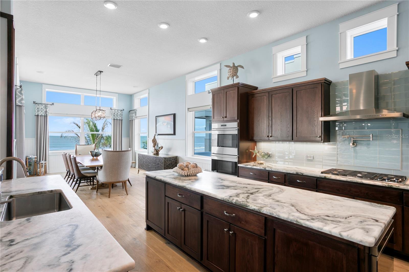 LONE PALM BEACH 1ST ADD - Residential