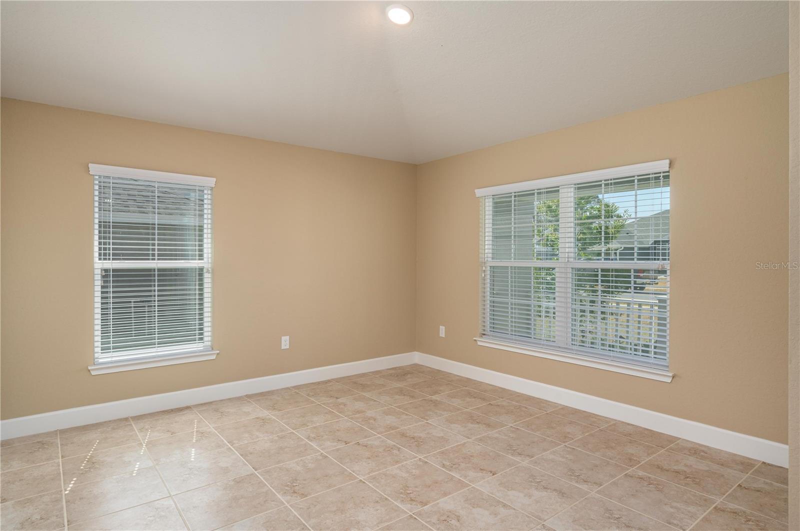 KNIGHTS LANDING - Residential