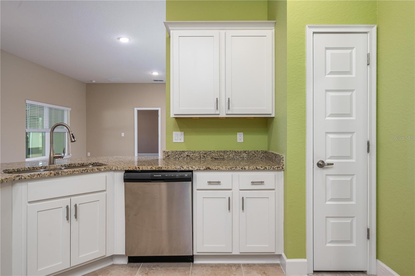 KNIGHTS LANDING - Residential