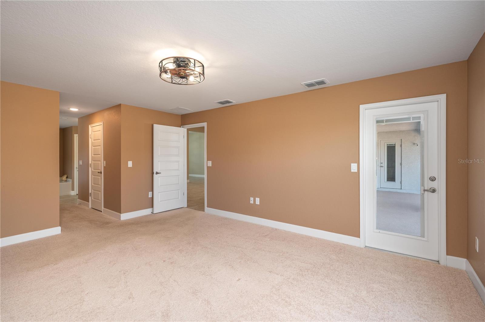 KNIGHTS LANDING - Residential