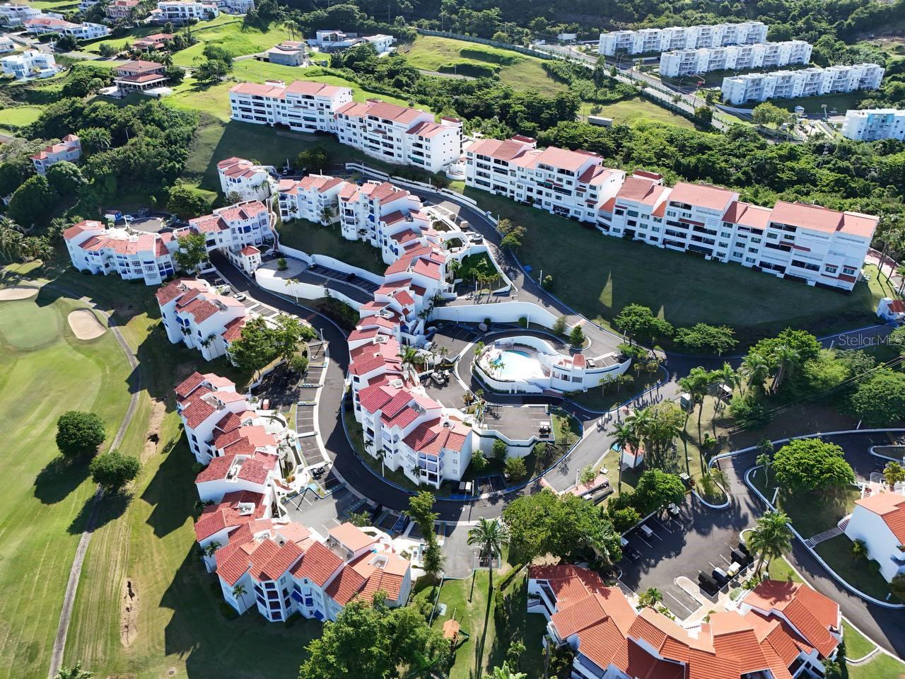 VILLA LAS BRISAS - Residential