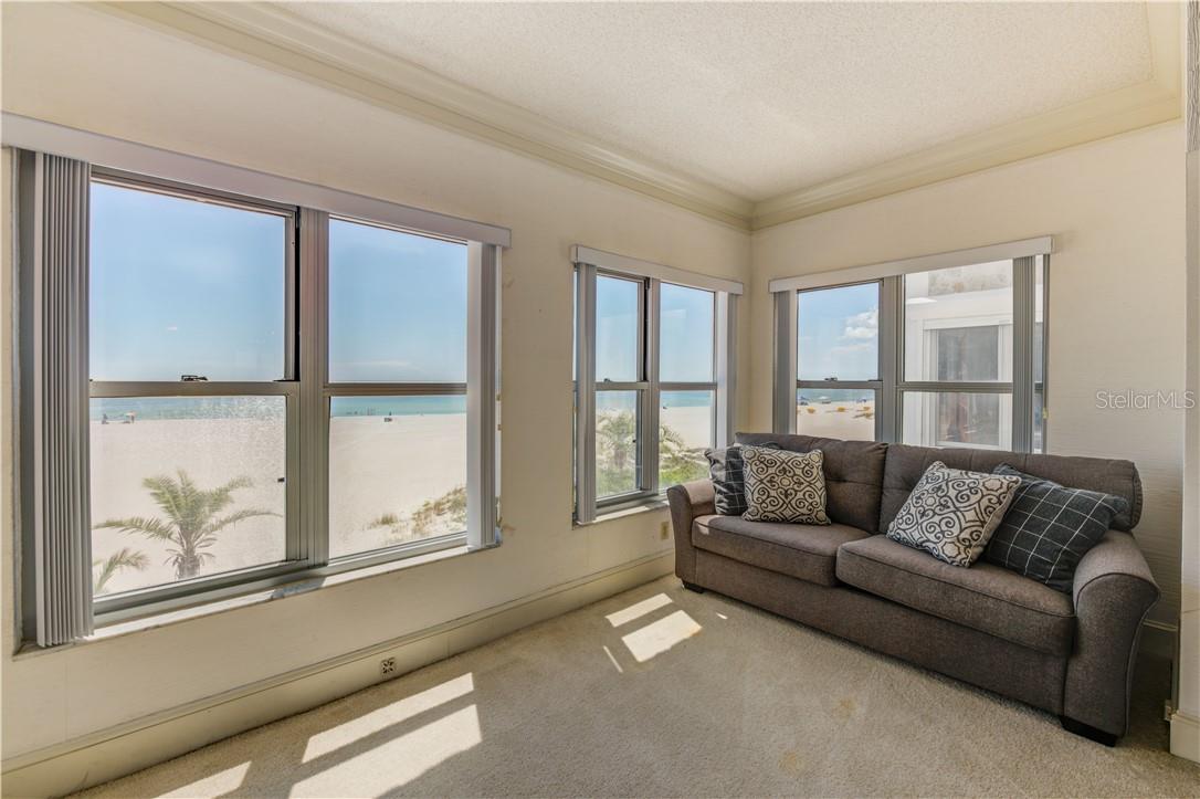 4950 GULF BOULEVARD 304