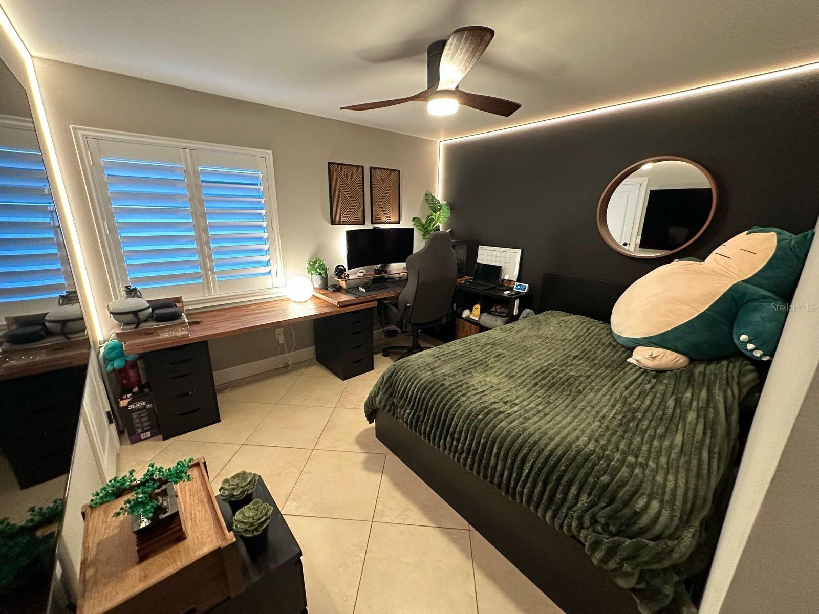 VALENCIA HILLS - Residential Lease