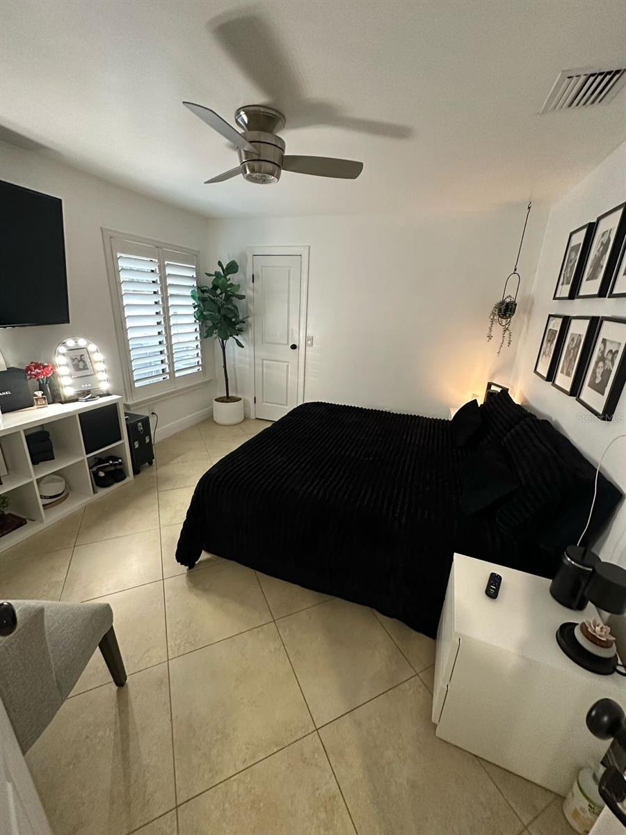 VALENCIA HILLS - Residential Lease