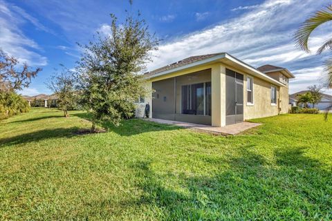 A home in PALMETTO