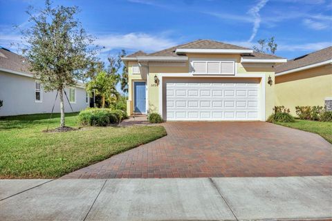 A home in PALMETTO