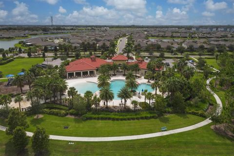 A home in PALMETTO