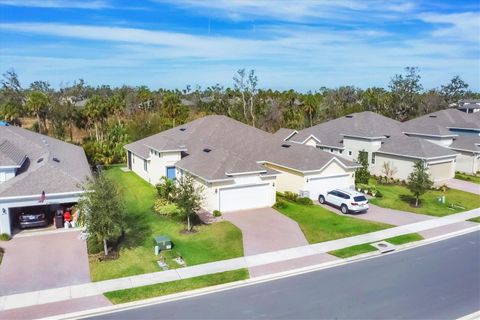 A home in PALMETTO