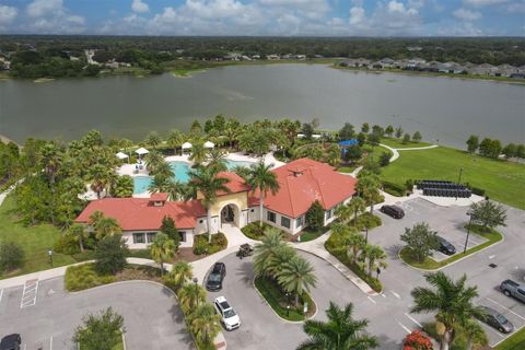 A home in PALMETTO