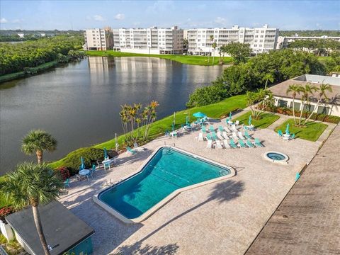 Photo of 10037 62nd Terrace N #21, St Petersburg, FL 33708 (MLS # TB8409598)