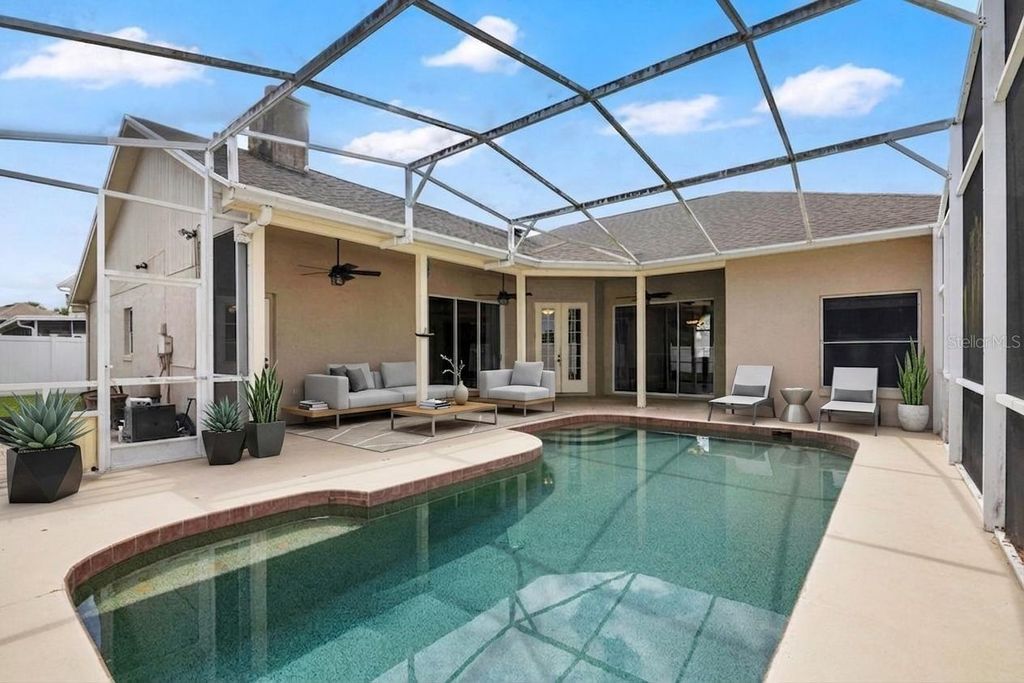 Photo of 2210 Blossomwood Drive, Oviedo, FL 32765 (MLS # O6398330)