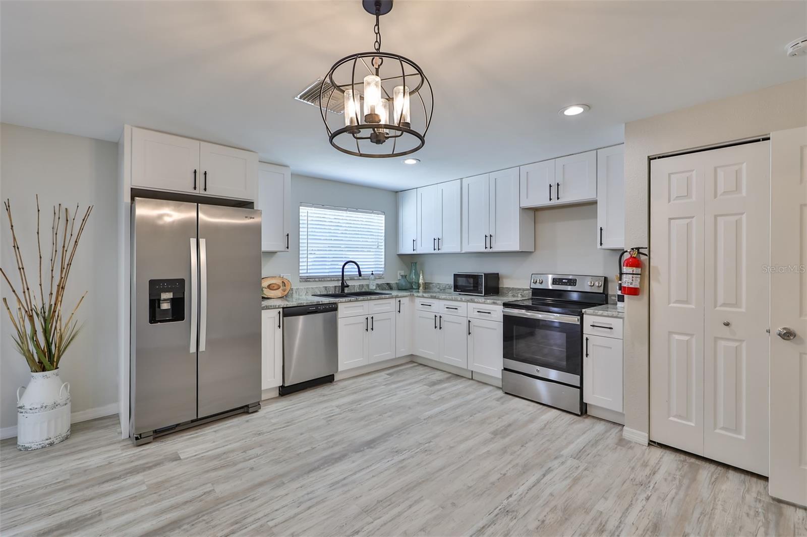 JUNGLE TERRACE SEC D - Residential Income