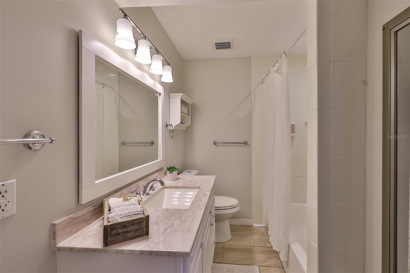 JUNGLE TERRACE SEC D - Residential Income