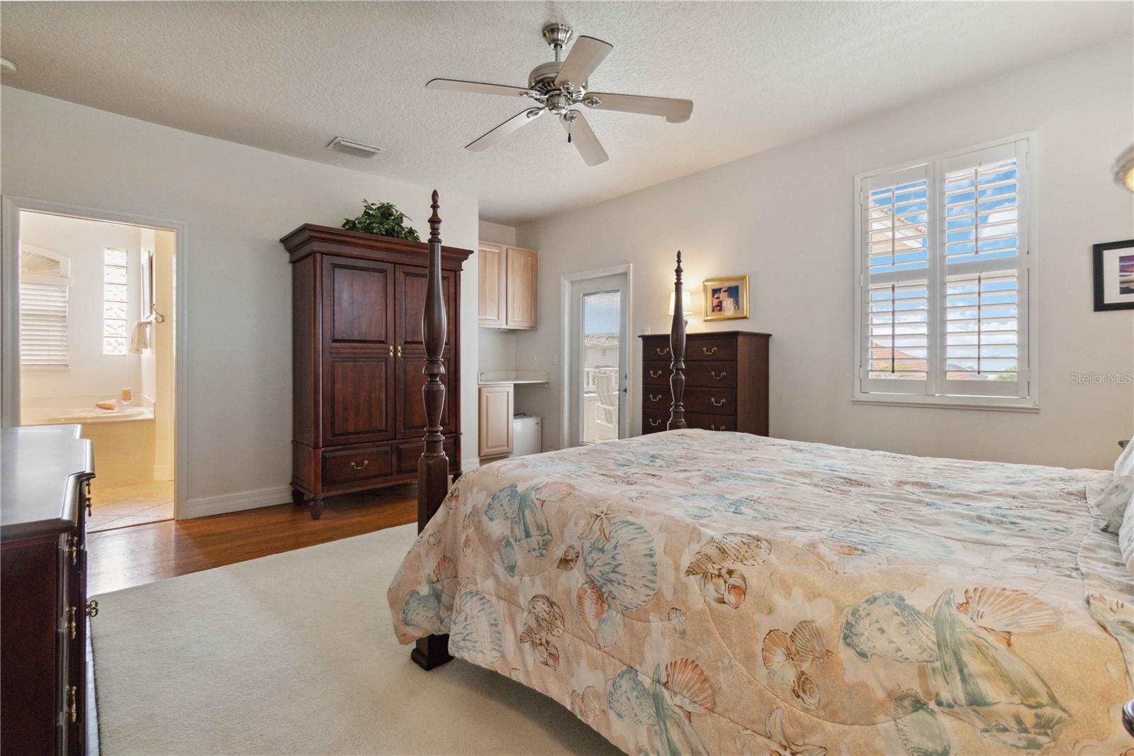 DISCOVERY BAY - Residential