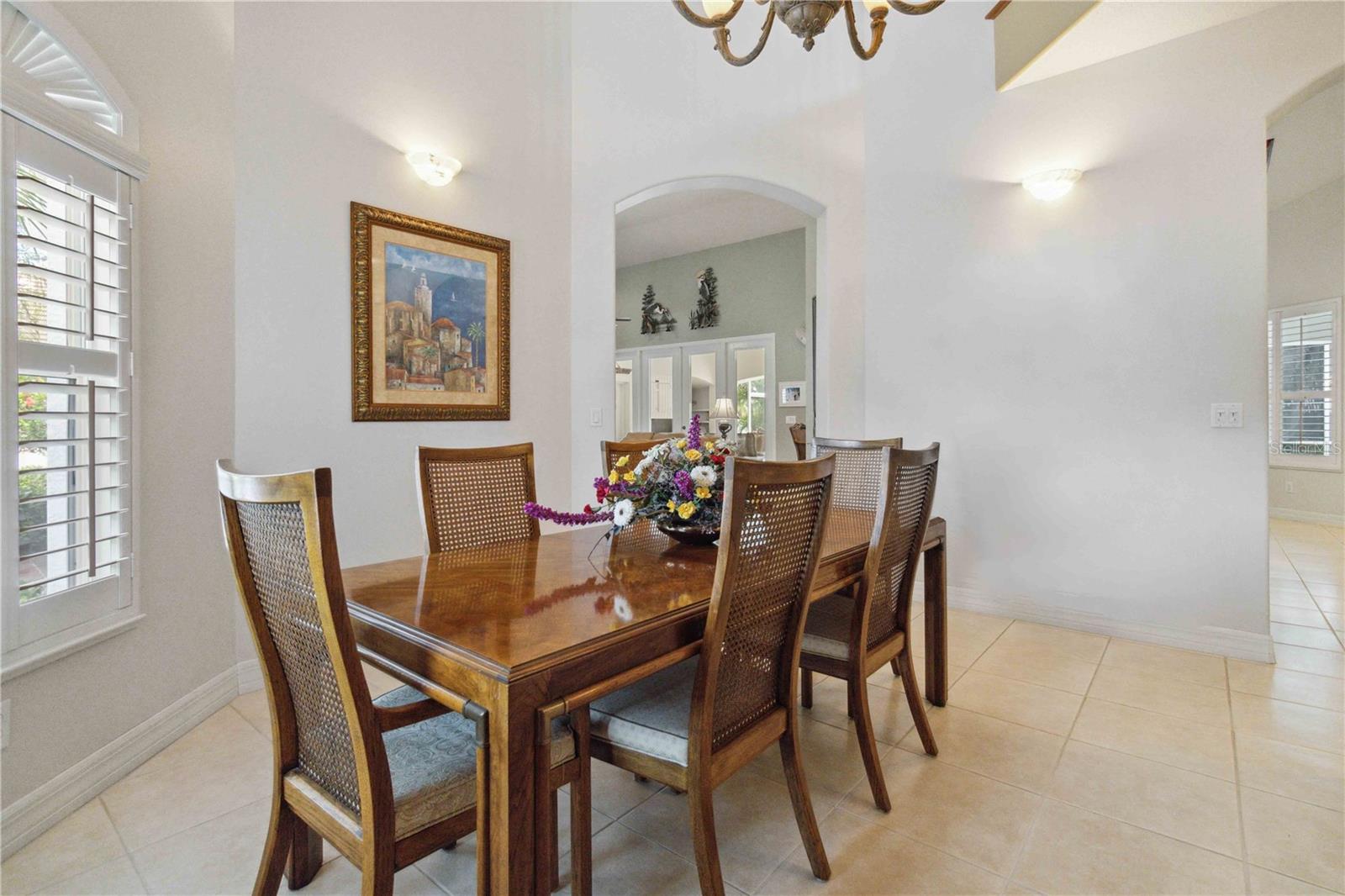 DISCOVERY BAY - Residential