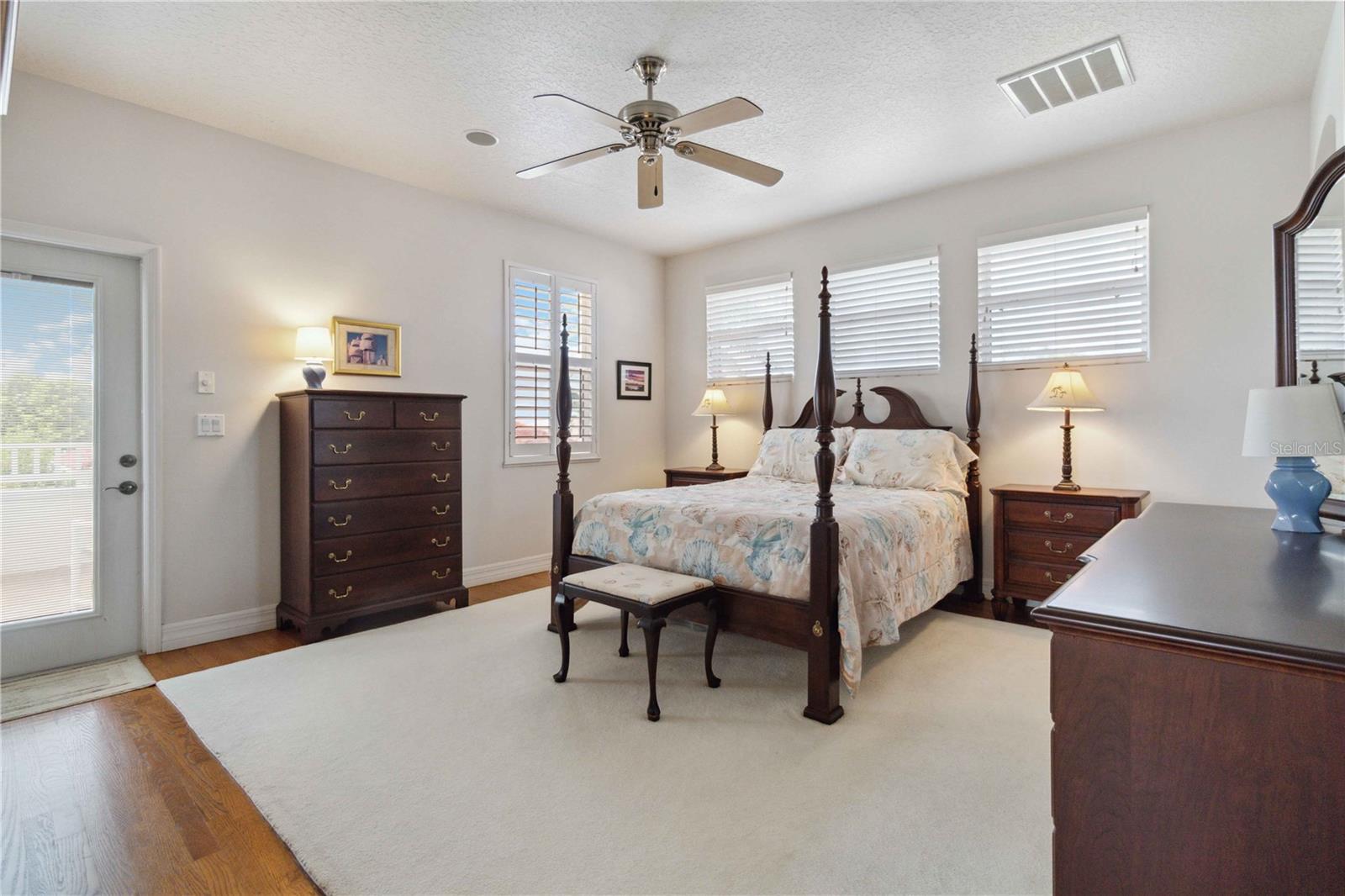 DISCOVERY BAY - Residential