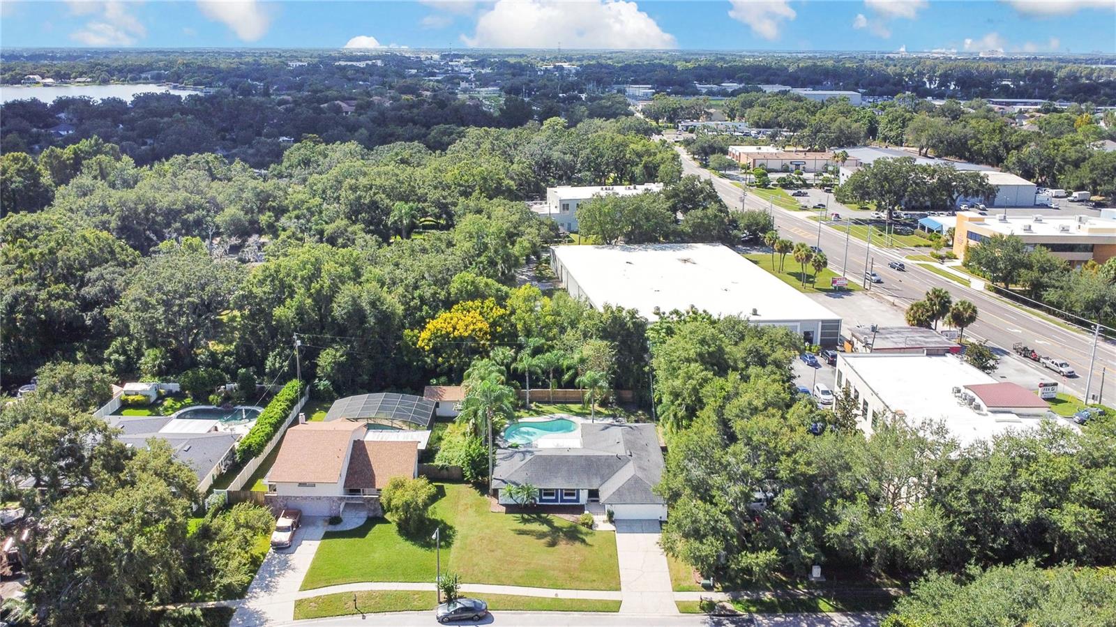RIVER OAKS - Residential