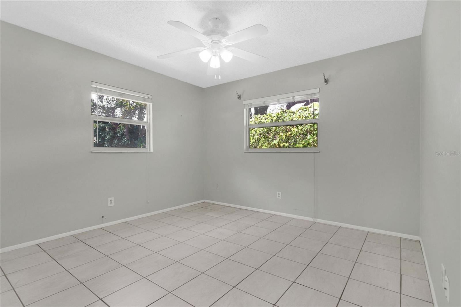 RIVER OAKS - Residential
