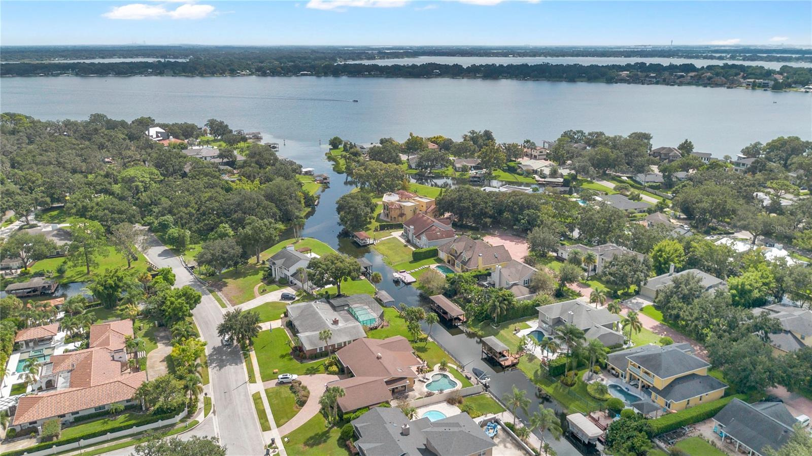 RIVER OAKS - Residential