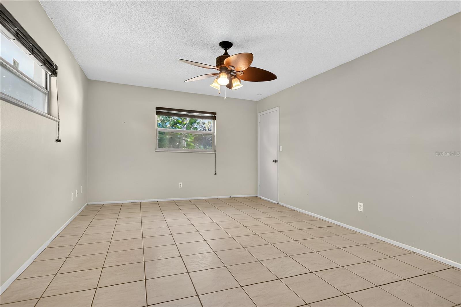 RIVER OAKS - Residential