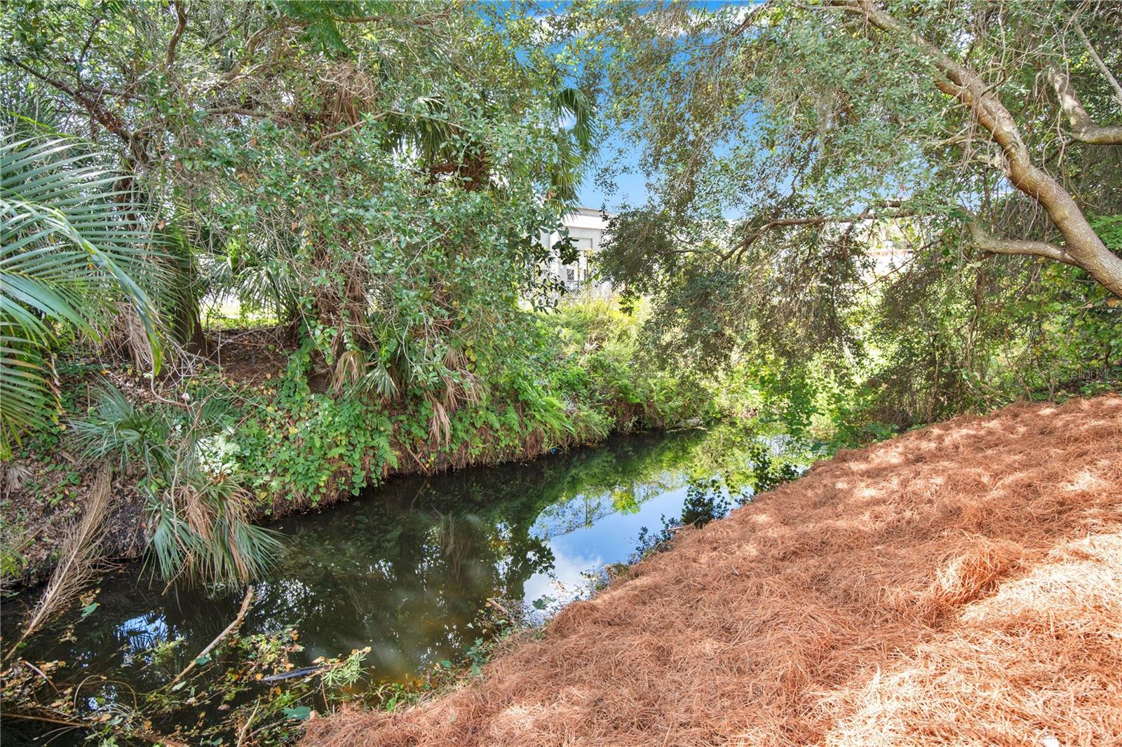 RIVER OAKS - Residential